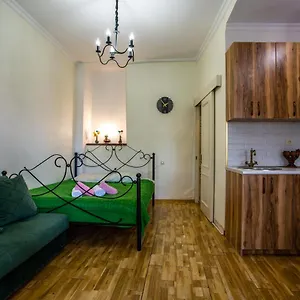 Апартаменты Downtown Near Sulfur Baths, Тбилиси